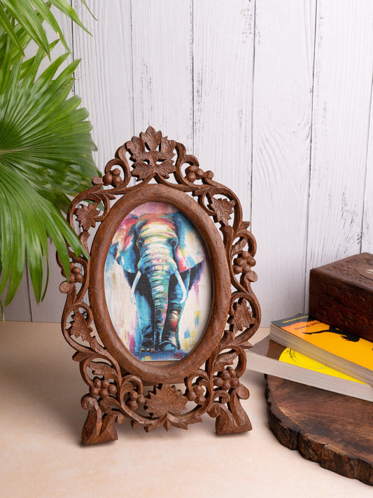 Wood crafted Royal Design Photo Frame in oval shape